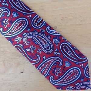 Daniel Cremieux Seven Fold Red and Blue Paisley Tie
